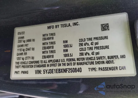 2022 Tesla Model 3 Long Range Dual Motor All-Wheel Drive z USA, uszkodzony, nr VIN 5YJ3E1EBXNF250840